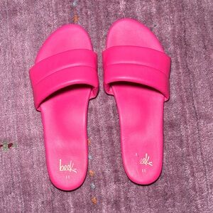 Beek Sugarbird Fuchsia Slide Sandals